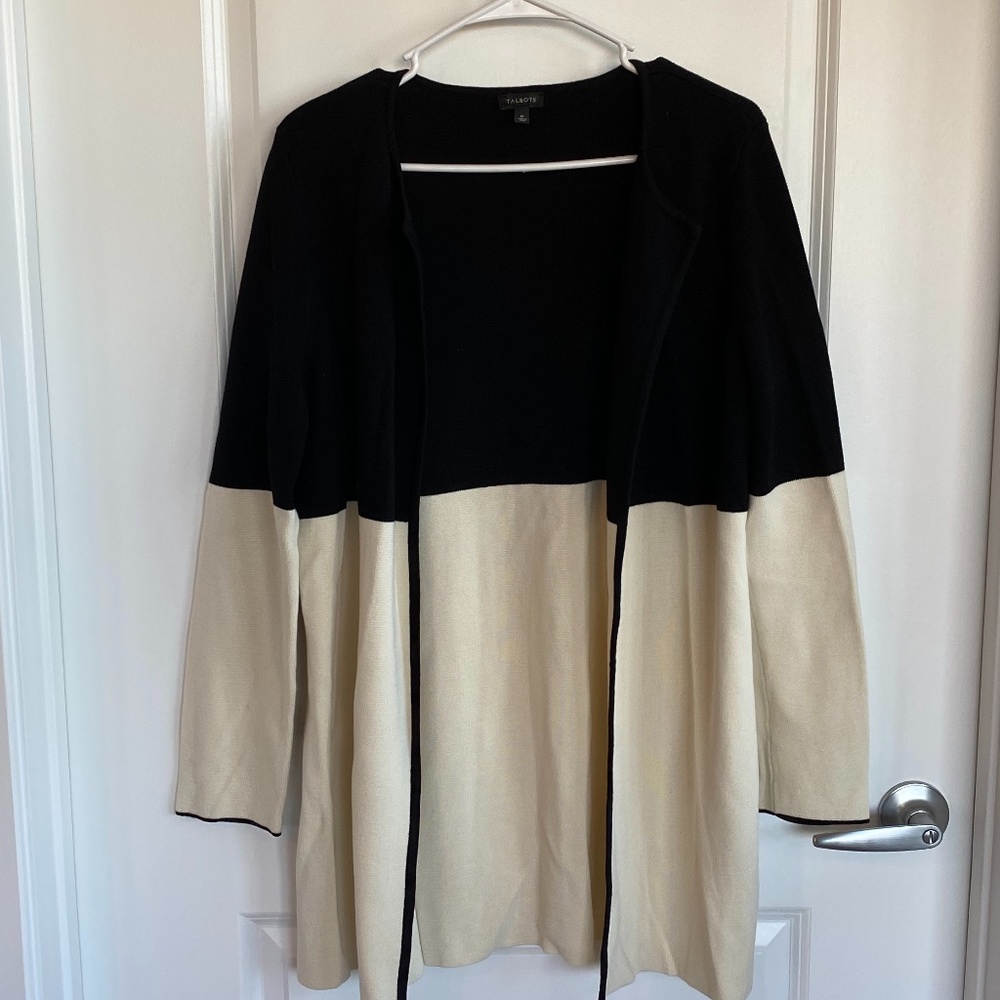 Talbots white and black sweater, size M!